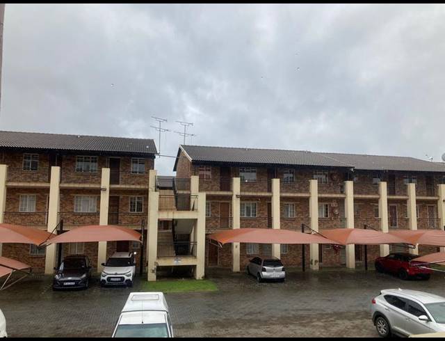 2 BEDROOM APARTMENT FOR SALE IN COMET